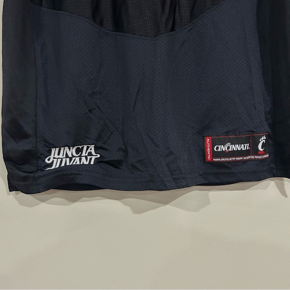 Under Armour Cincinnati Bearcats Football Jersey - Picture 5 of 5